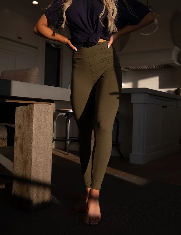 SA Exclusive Dark Olive Solid Leggings