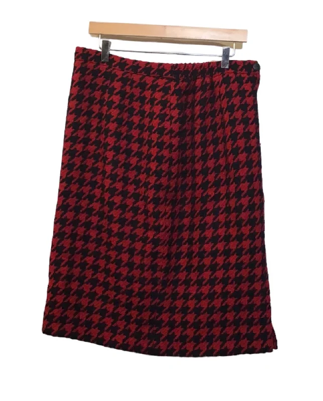 Weill Red and Black Skirt (Size XL)