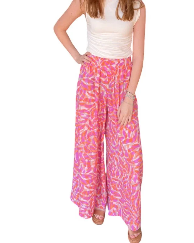 Printed Wide Legged Pants In Pink